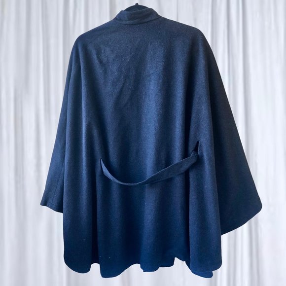 Vintage August Custom Tailors Hong Kong Black Cashmere Blend Silk Lined Cape OS - Picture 8 of 10